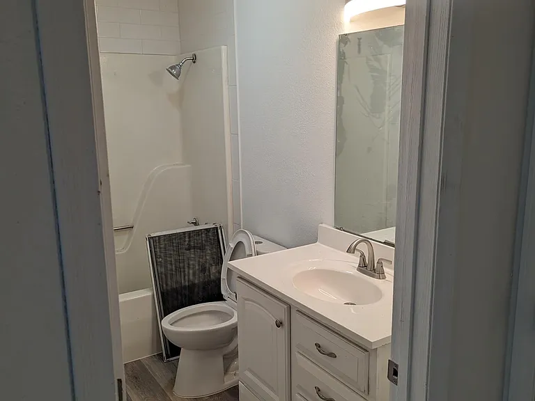 528 Mockingbird St #A — Photo 7
