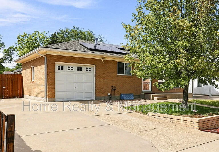 10807 Larry Dr — Photo 3