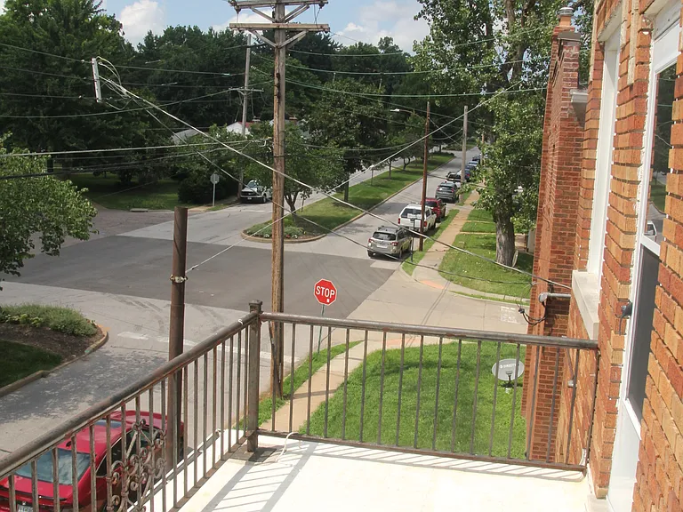 1708 Yale Ave #2 — Photo 5