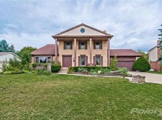 35266 Glengary Cir, Farmington Hills, MI 48331