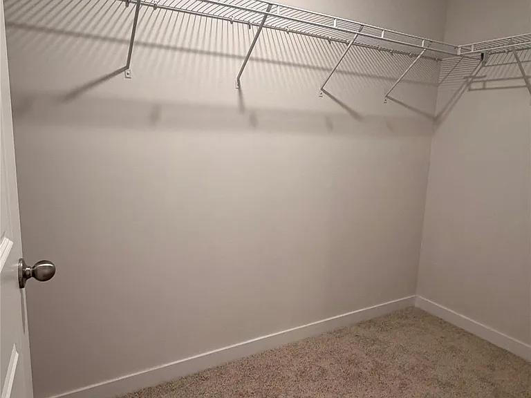 1423 Mammoth Rd — Photo 15