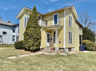 414 N High St, Janesville, WI 53548