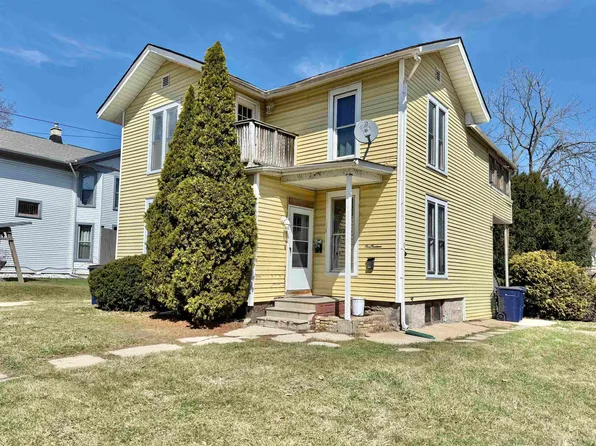 414 N High St, Janesville, WI 53548
