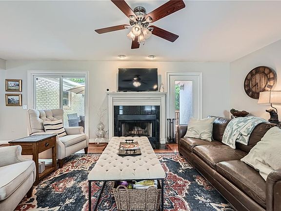 4th image of 1652 Tryon Rd