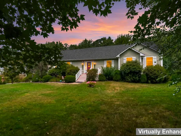 3 Sevigny Avenue, Biddeford, ME 04005