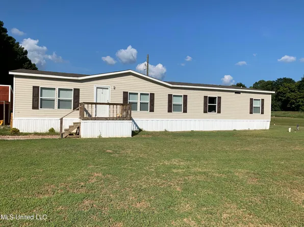 48 Clear Creek Rd, Holly Springs, MS 38635