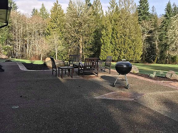 5th image of 137 Broken Mountain Dr