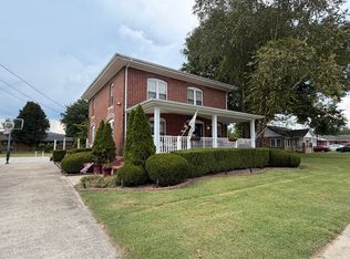 135 School St, Barbourville, KY 40906