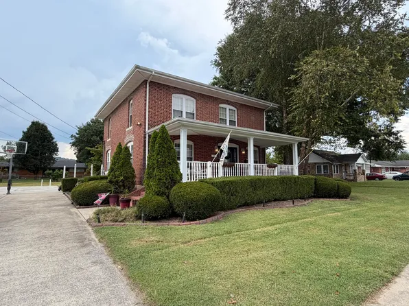 135 School St, Barbourville, KY 40906