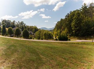 121 Israel Rd, Leicester, NC 28748