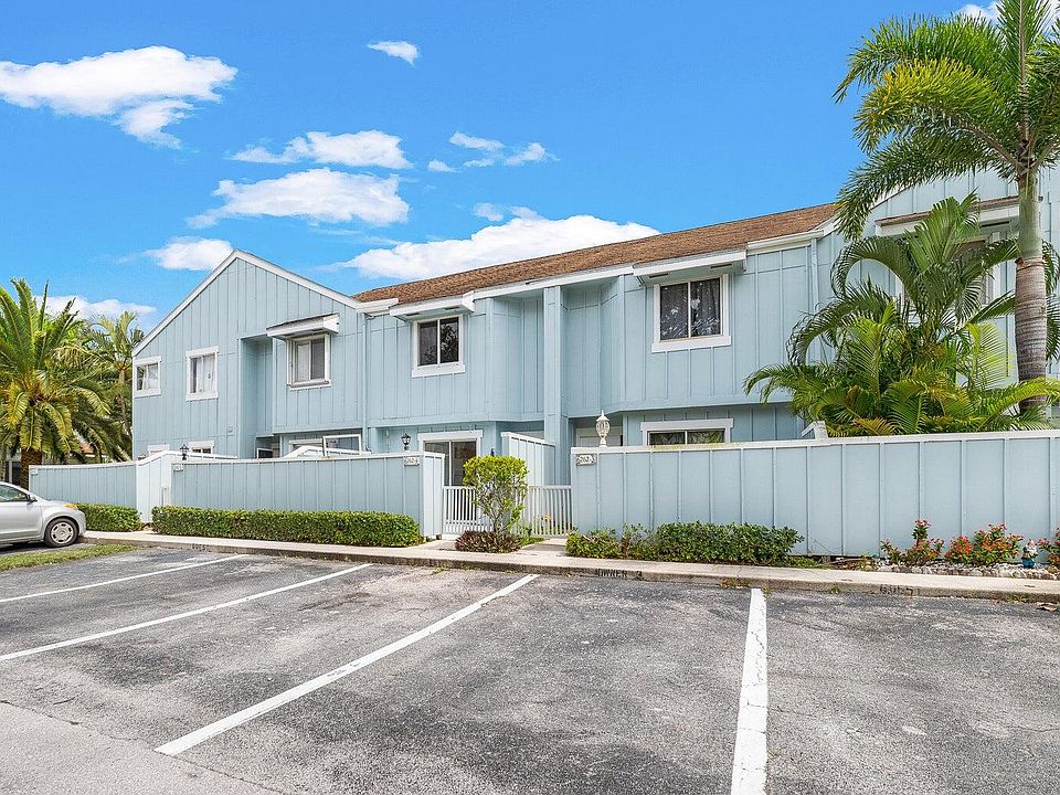 2nd image of 6287 Riverwalk Lane #2