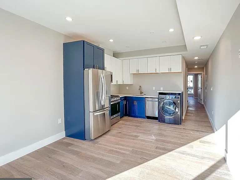 54 Florida Ave NW #3 — Photo 6