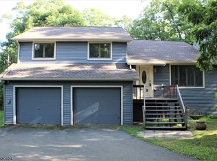 105 Gaisler Rd, Blairstown, NJ 07825