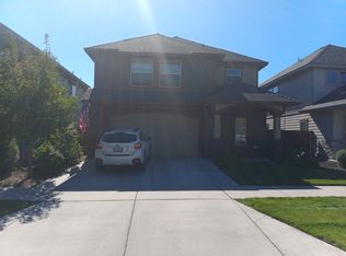 3117 NE Flagstone Ave, Bend, OR 97701