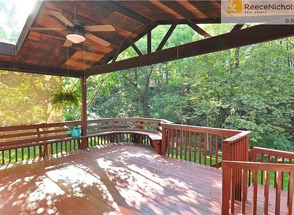 Peaceful and private wooded view from covered deck!