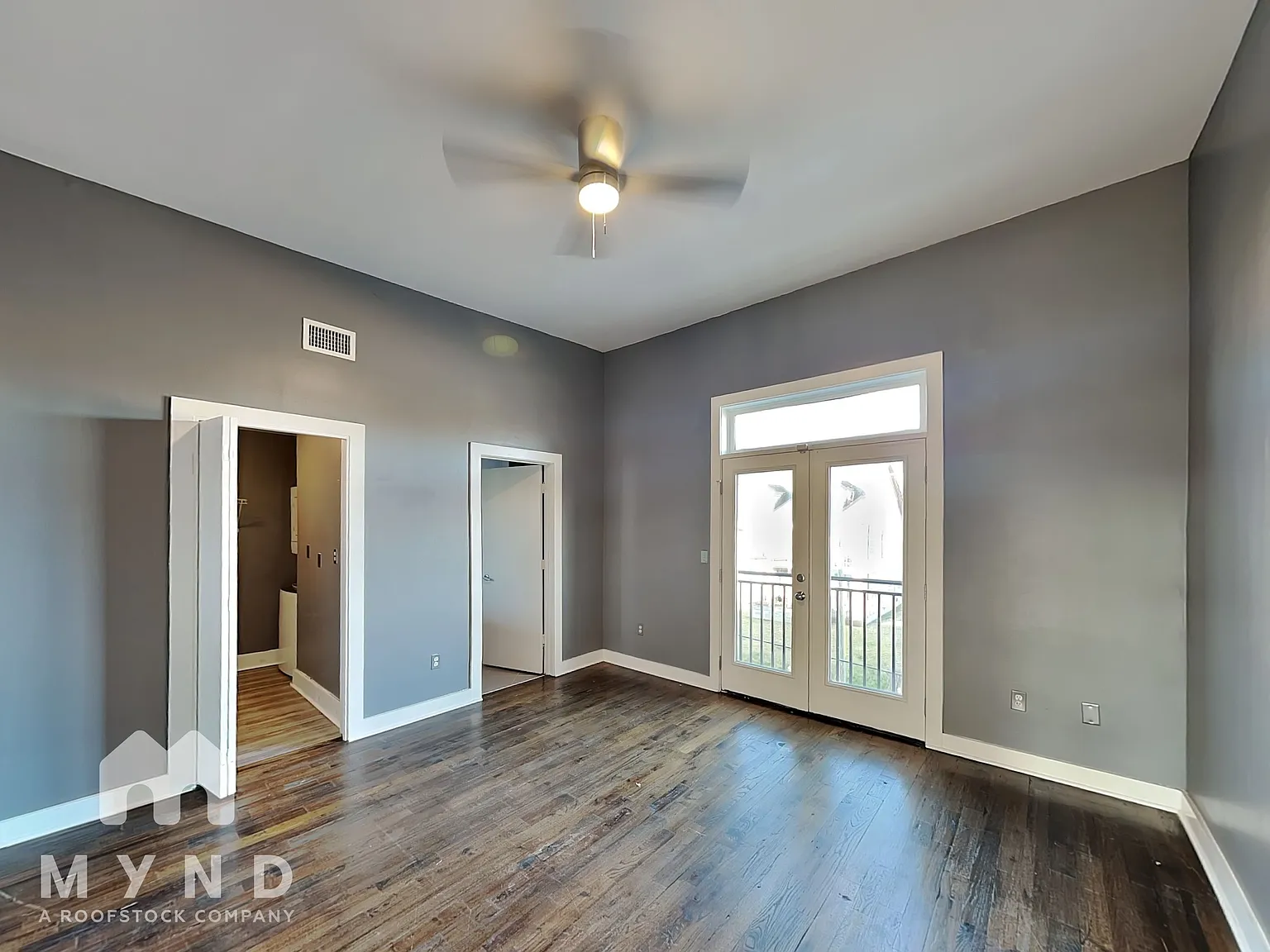 1 bed, 1.0 bath, 800 sqft, $1,395 — Photo 3