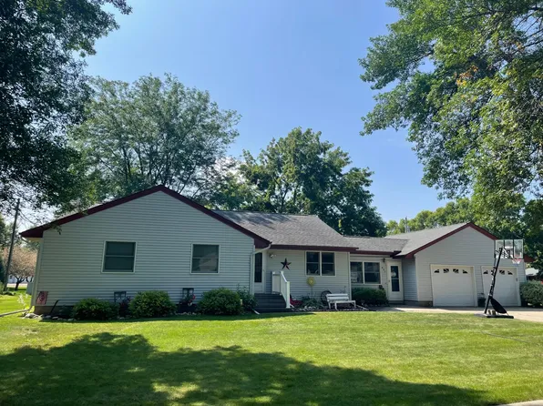 421 Washington St, Walnut Grove, MN 56180