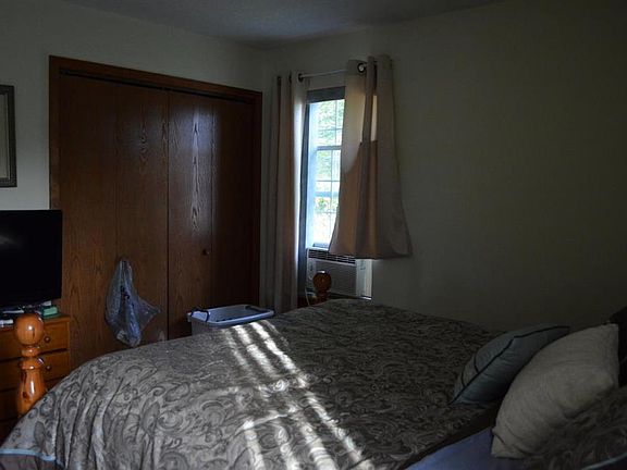 4th image of 17 Prince William Ct