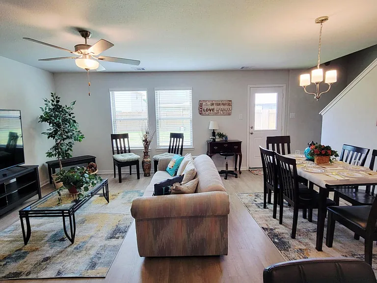 5312 Cj Walker Ln — Photo 5