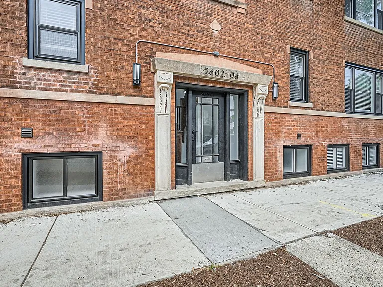 2602 N Springfield Ave #1 — Photo 2