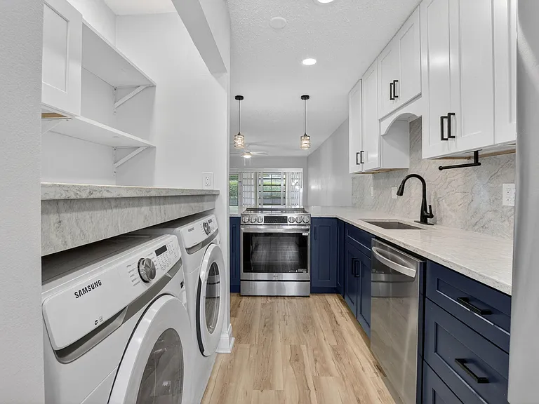 2401 Del Aire Blvd #101 — Photo 8