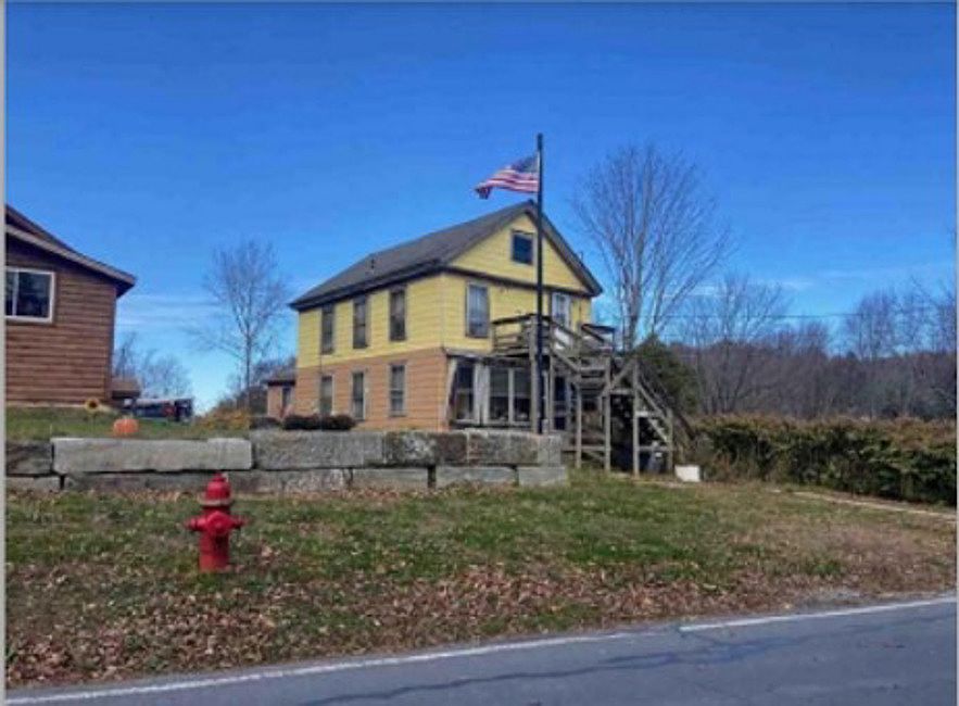 48 Curtis St, Hinsdale, MA 01235 Zillow