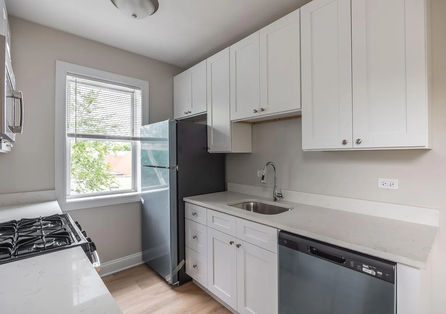 1 bed, 700 sqft, $2,495 — Photo 3