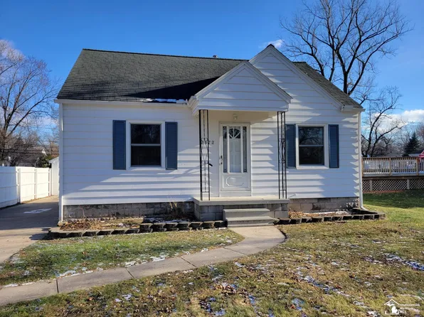2372 Hollywood Dr, Monroe, MI 48162