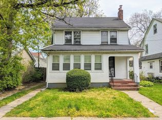 111-11 196th St, Saint Albans, NY 11412