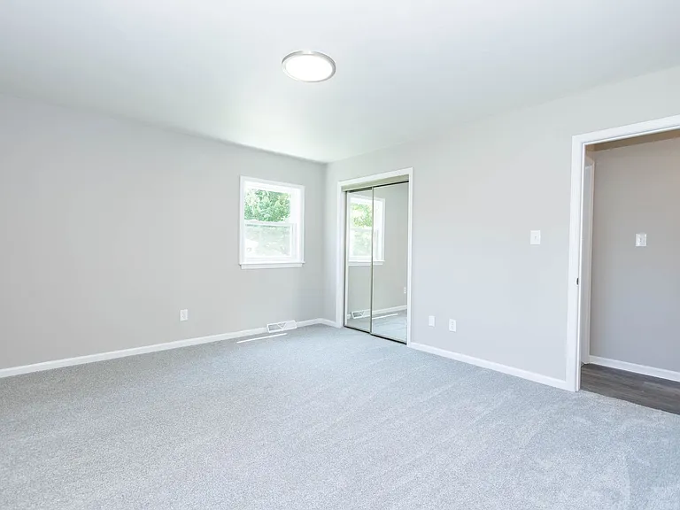 724 Lucas Creek Rd — Photo 16