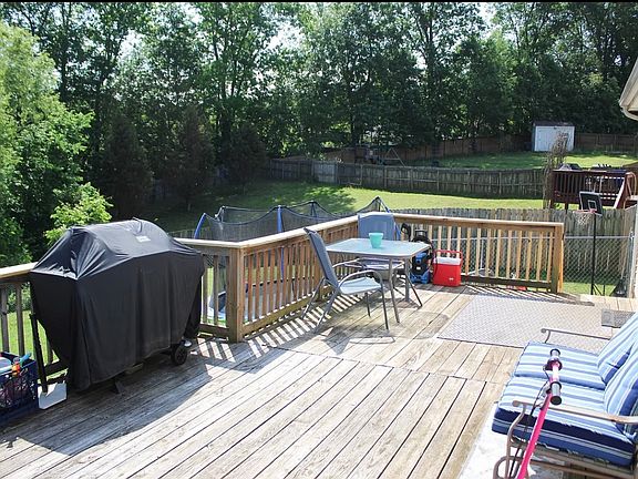 2nd image of 2855 Rome Ln