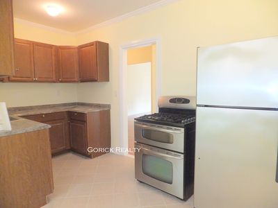 2922 Barnes Ave APT 3C, Bronx, NY, 10467