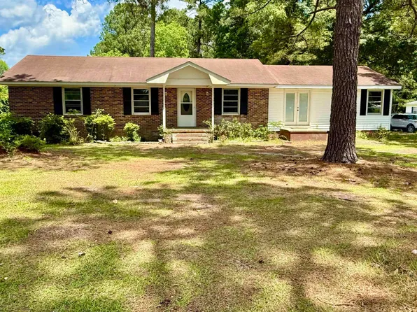 6805 McLaurin Rd., Mullins, SC 29574