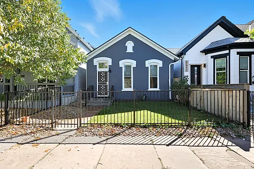 2446 Tremont Pl Photo 1