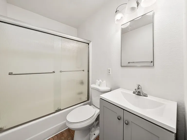 5733 San Vincente Way — Photo 6