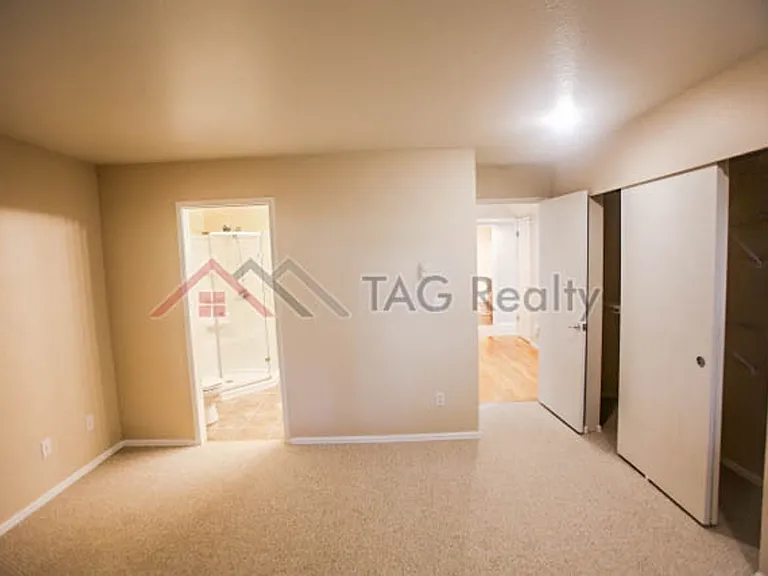 9009 Avondale Rd NE #E109 — Photo 15