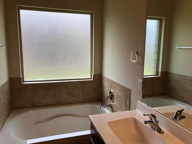 2809 Skinner Dr — Photo 4