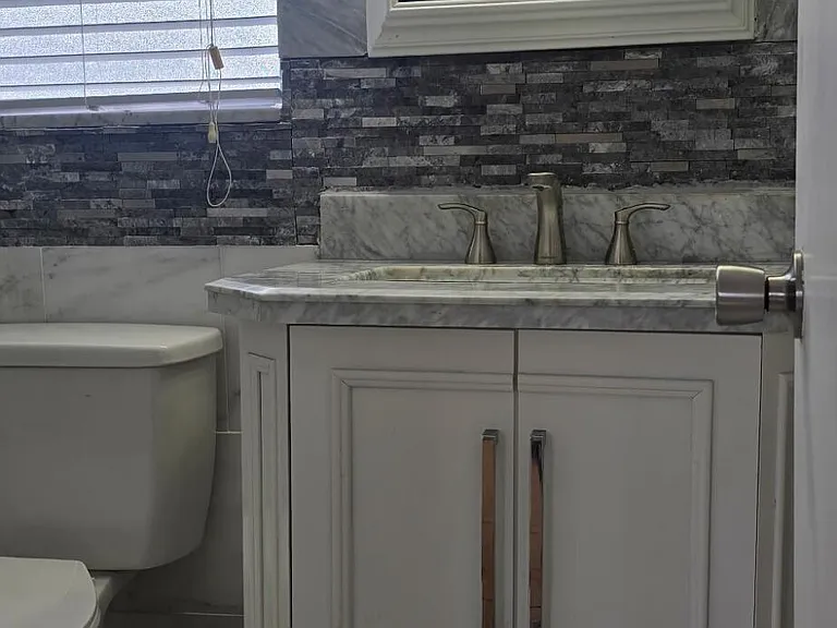 1621 NW 46th Ave #101 — Photo 10