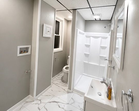 4th image of 79 Hamburg St APT 3