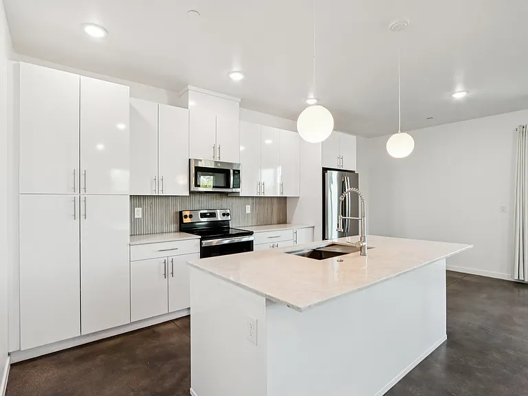 St. Moritz Townhomes — Photo 7
