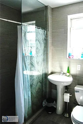 Rented by Metropolitan Property Group | media 45