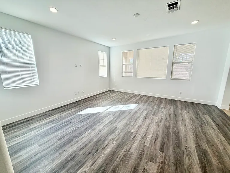8848 Citrus St — Photo 9