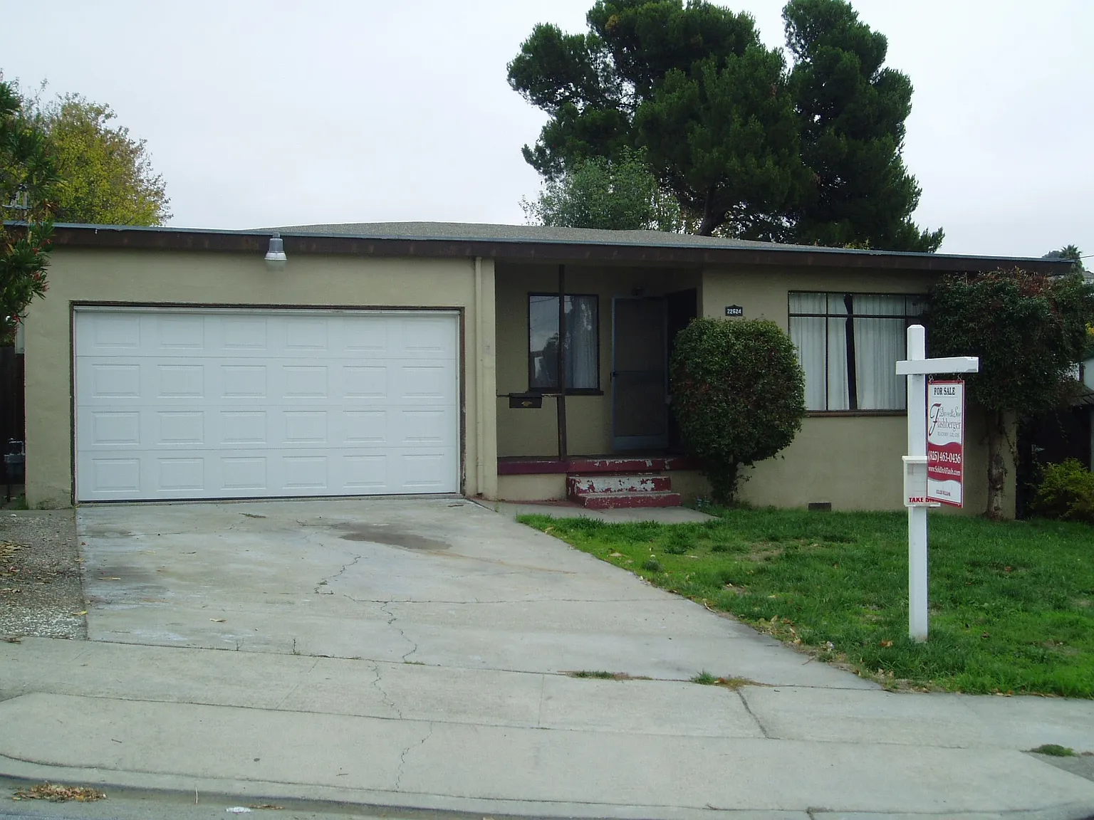 22624 Sierra Ave photo 1