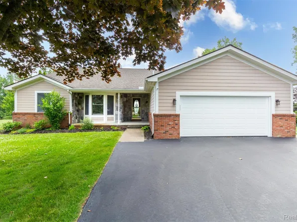 1405 S Sashabaw Rd, Ortonville, MI 48462