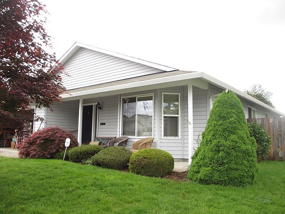 3rd image of 7419 NE 64th Cir