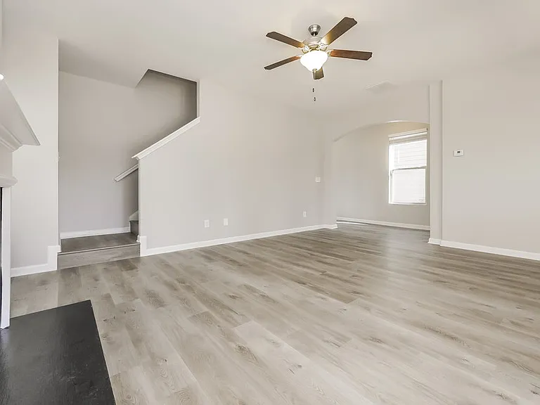 2632 Cornwall Dr — Photo 5