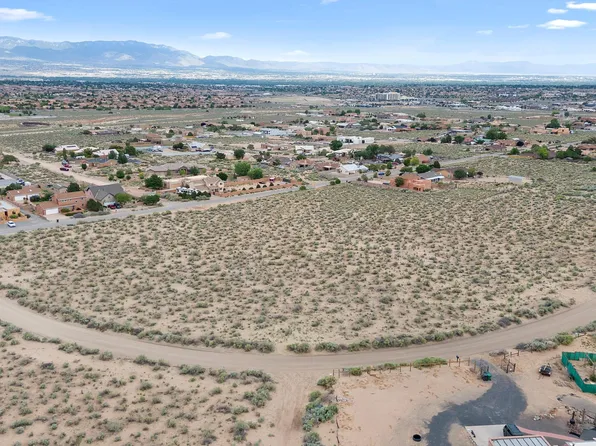 17 14th St SE, Rio Rancho, NM 87124