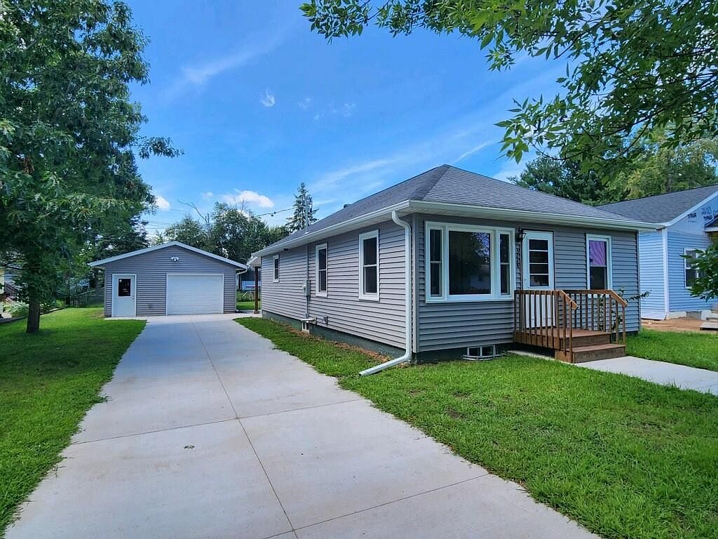 2852 Jupiter Ave, Eau Claire, WI 54703, MLS 5653959