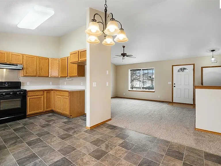 842 N Doryport Ct — Photo 6