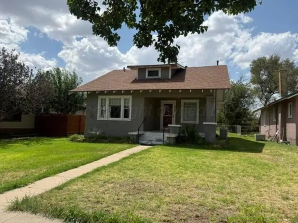 818 Main St, Canadian, TX 79014